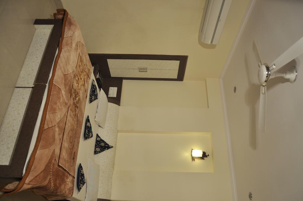 Hotel Metro Jaipur Ngoại thất bức ảnh