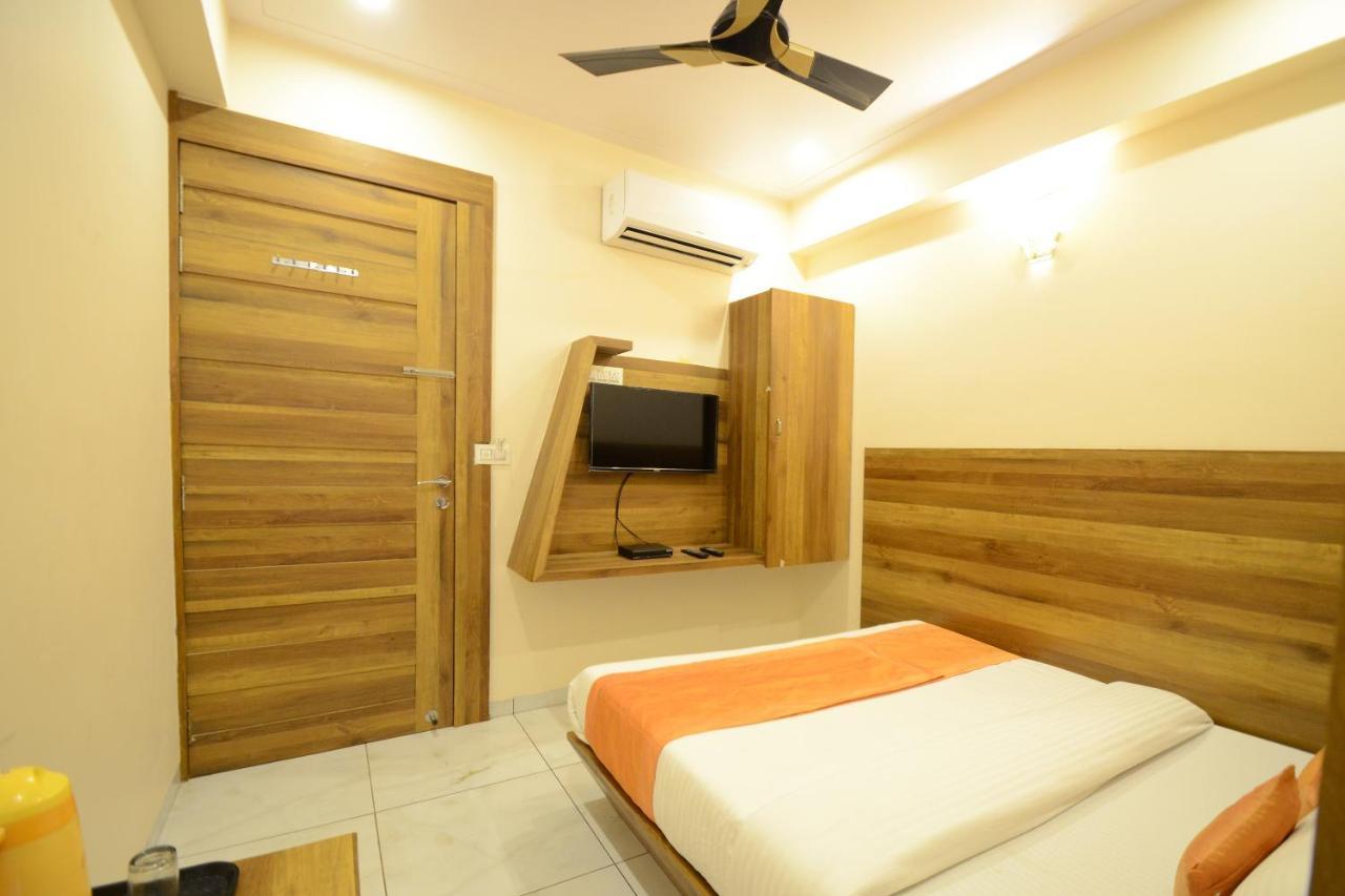 Hotel Metro Jaipur Ngoại thất bức ảnh